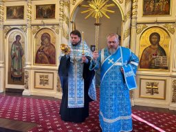 Утреня с акафистом